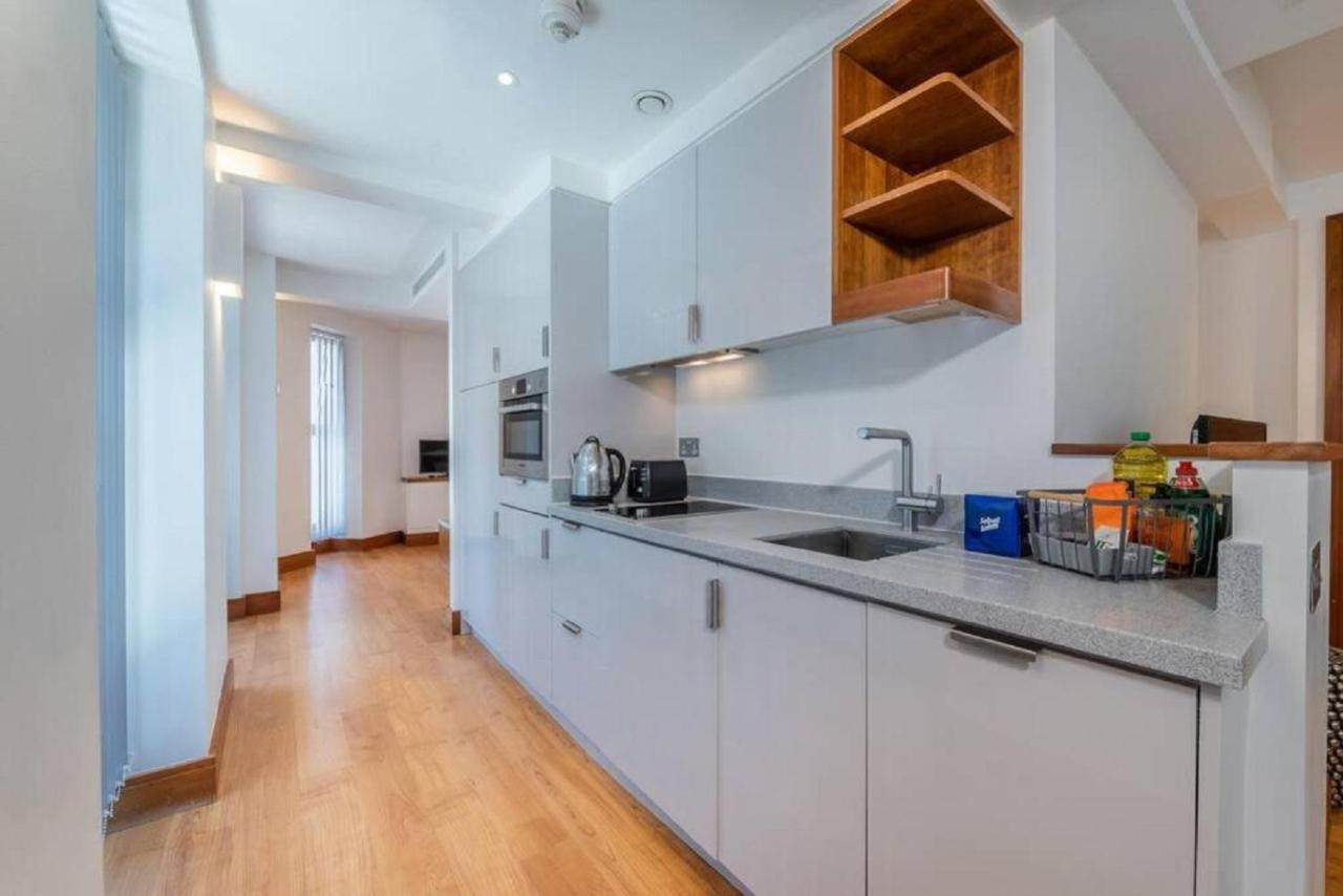 Studio - Tower Hill - City Centre By Prime London Stays N-8 ภายนอก รูปภาพ