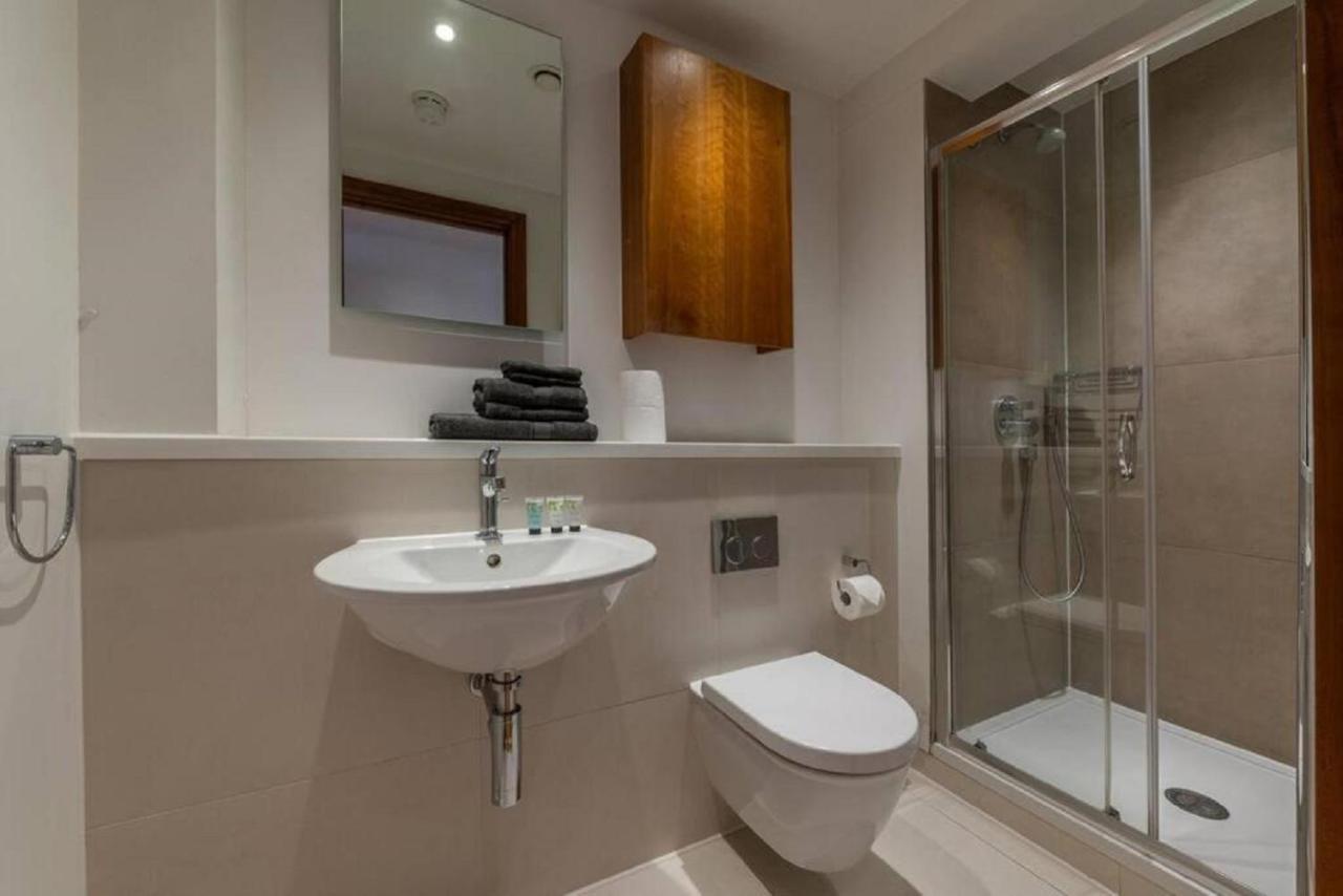 Studio - Tower Hill - City Centre By Prime London Stays N-8 ภายนอก รูปภาพ